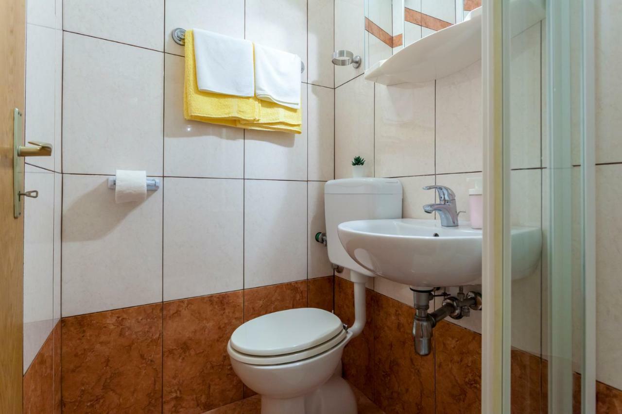 Apartment Nonna Krk Town Exterior photo
