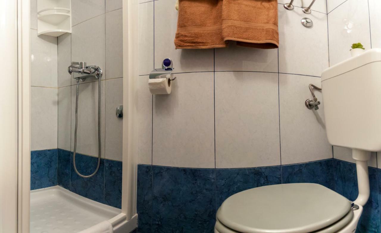 Apartment Nonna Krk Town Exterior photo