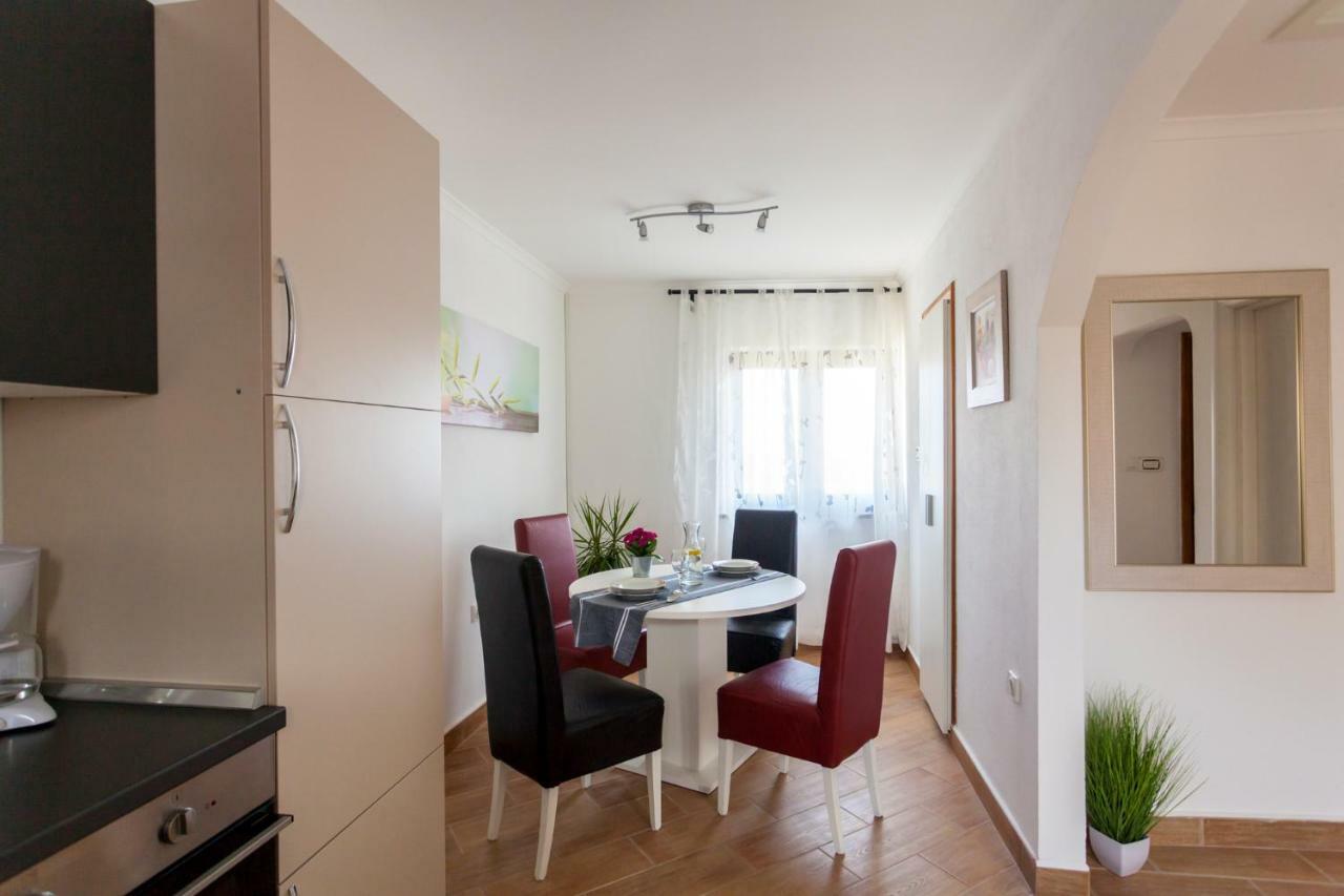 Apartment Nonna Krk Town Exterior photo